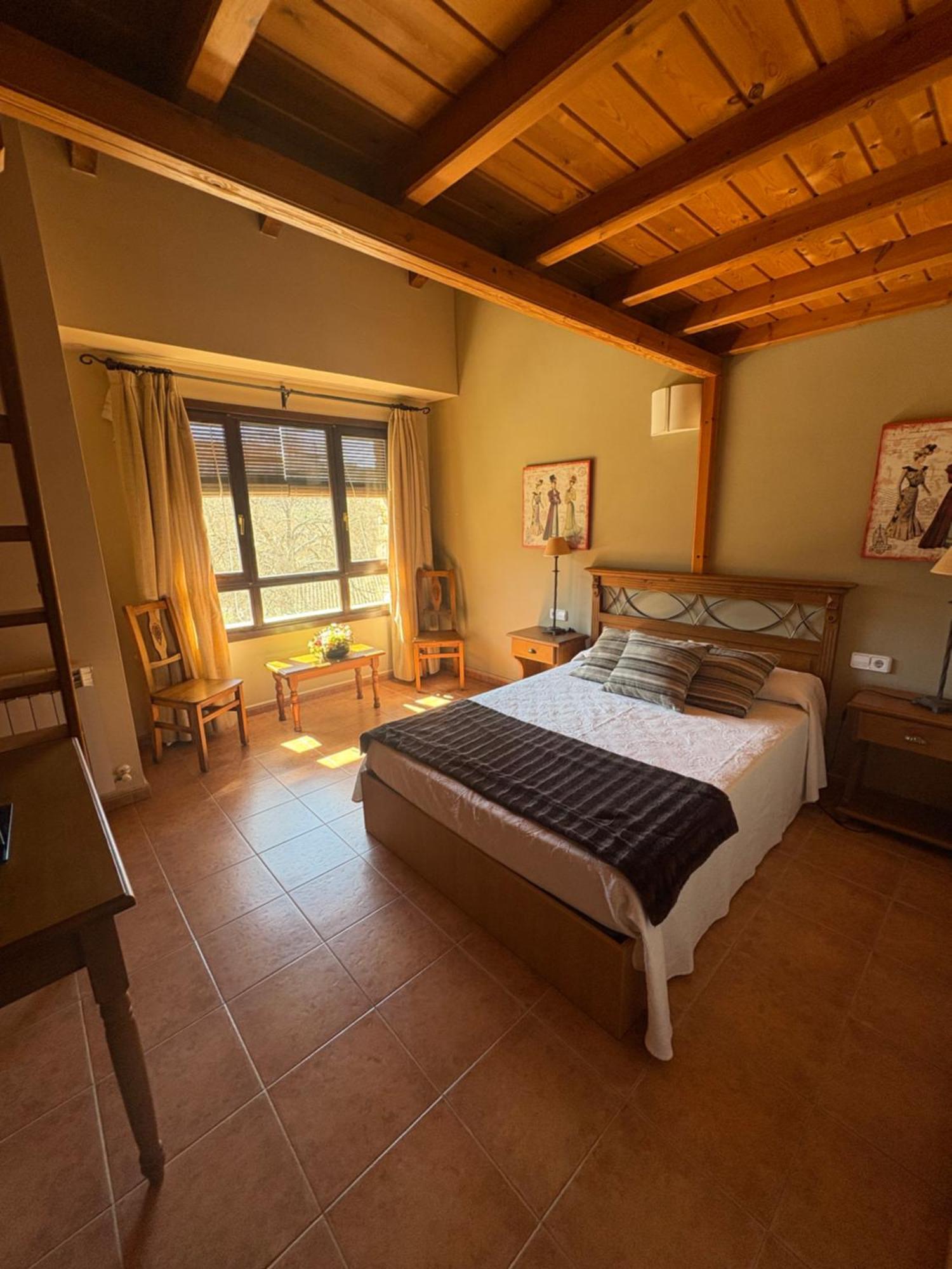 Hotel Guara Inluka Las Almunias Quarto foto