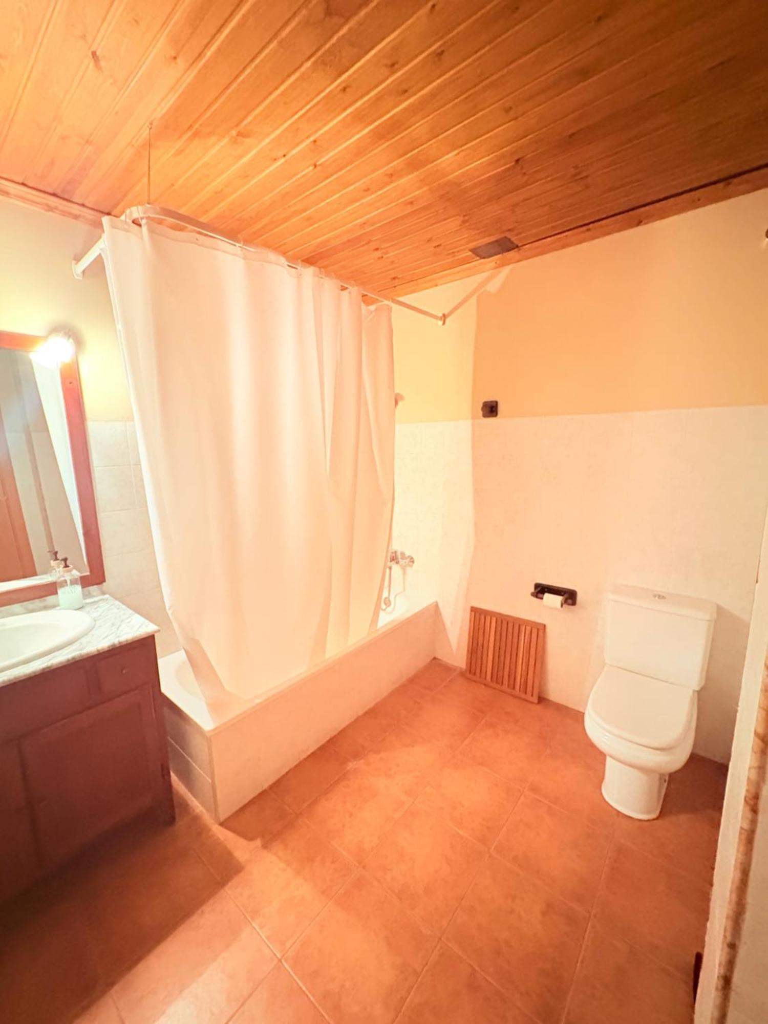 Hotel Guara Inluka Las Almunias Quarto foto